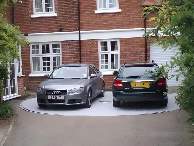 Large-size car turntable holding two vehicles for display or parking use