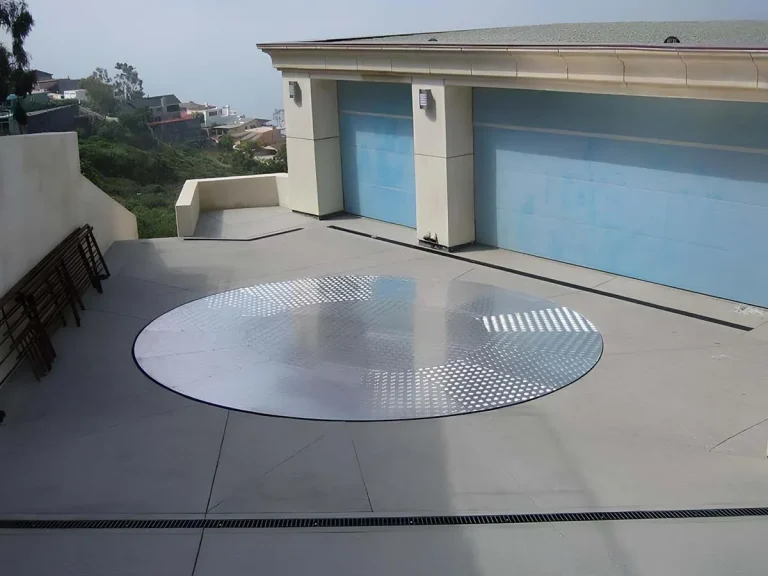Installed car turntable for convenient vehicle rotation in limited space