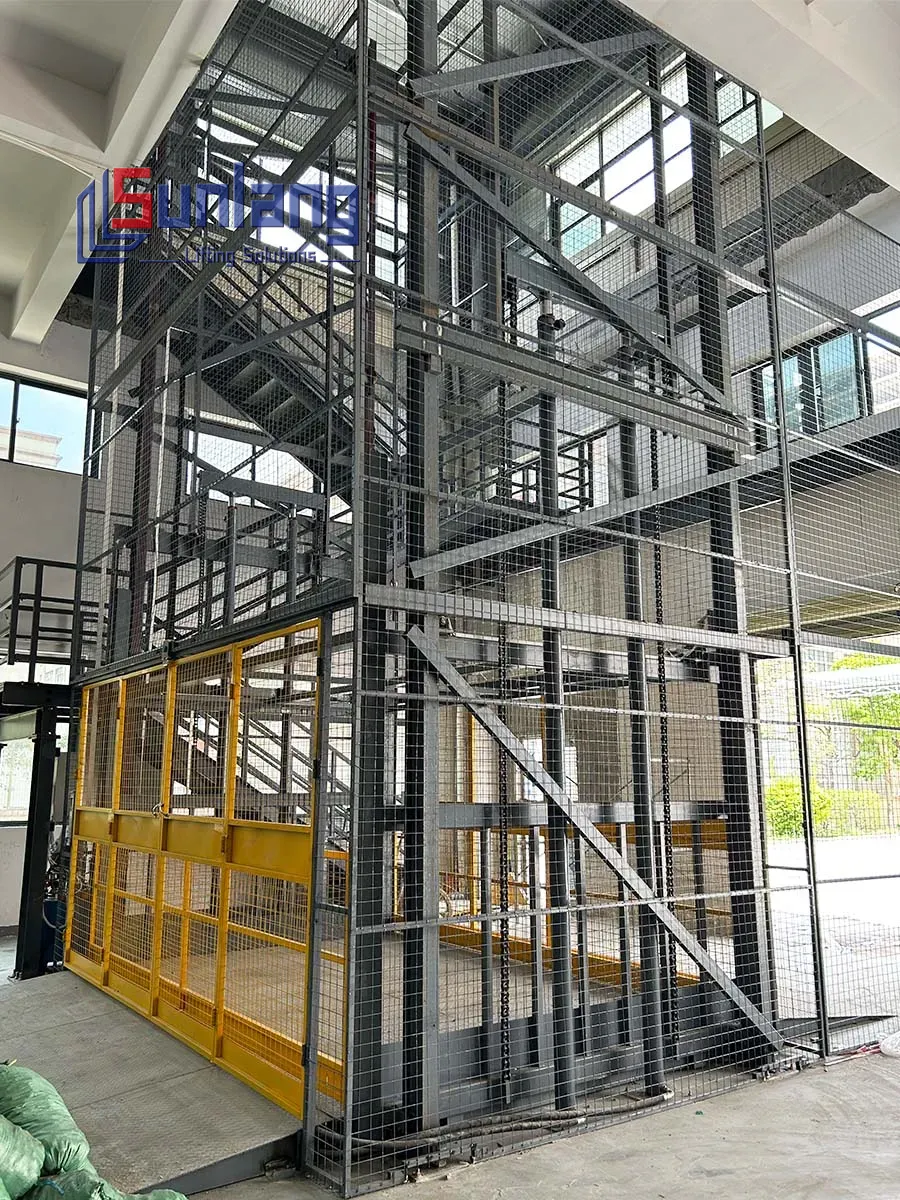 Cargo lift elevator designed for mezzanine floor applications